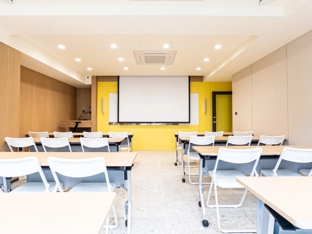 1B中會議室照片(一)